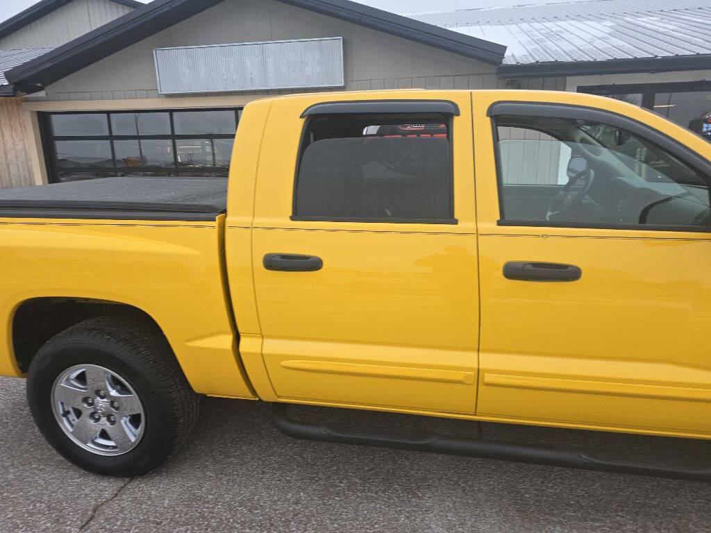 2006 Dodge Dakota 11
