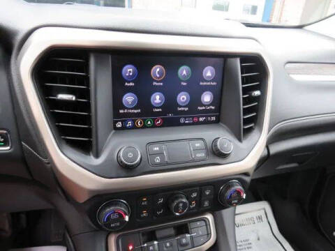 2022 GMC Acadia Denali