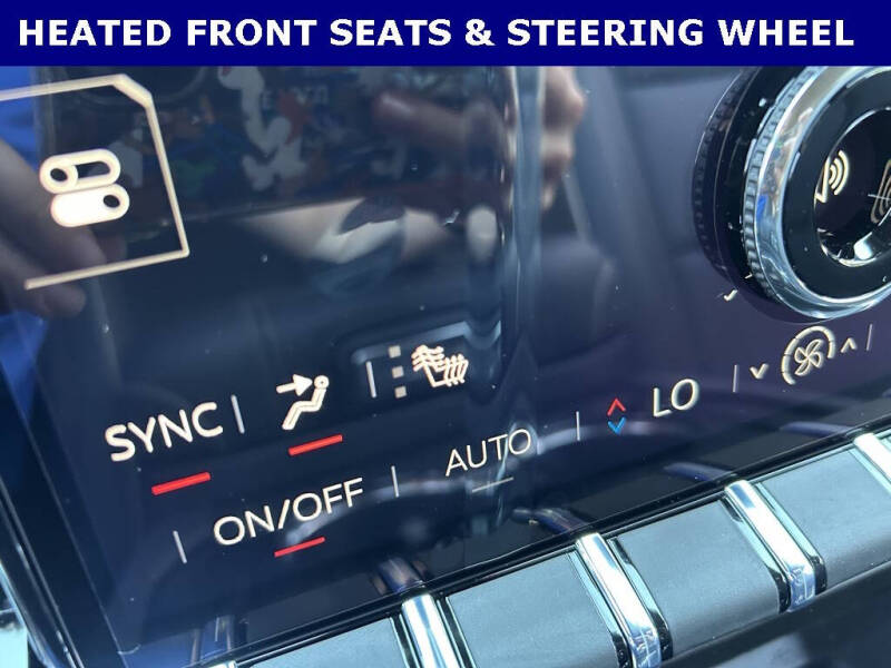 2025 GMC Yukon Elevation