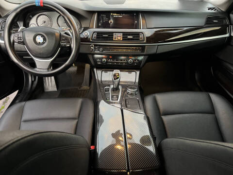 2016 BMW 5 Series 528i