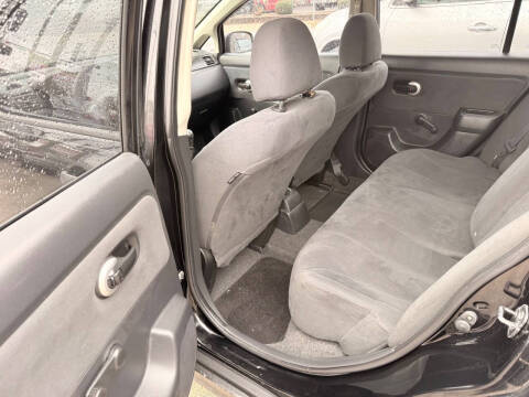 2009 Nissan Versa 1.6 Base