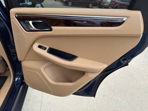 2015 Porsche Macan S