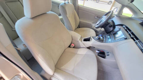 2010 Toyota Prius III