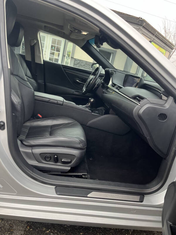 2019 Lexus ES 350 F SPORT