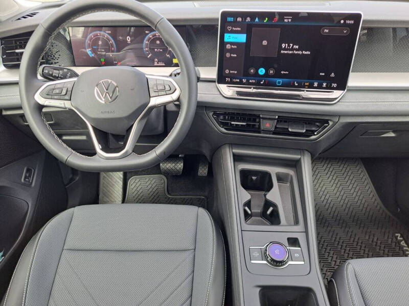 2025 Volkswagen Tiguan SE