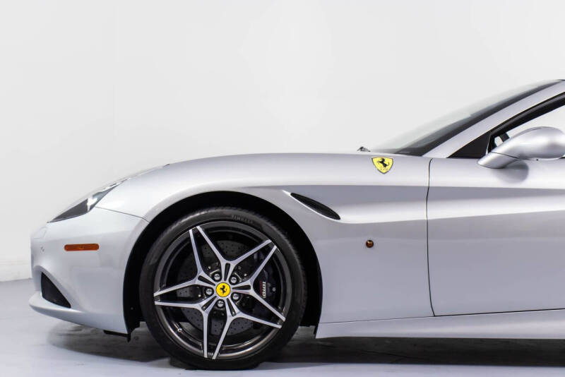 2016 Ferrari California T