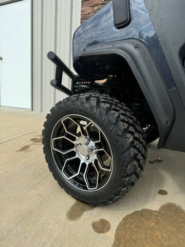 2024 Evolution D5 Maverick 4
