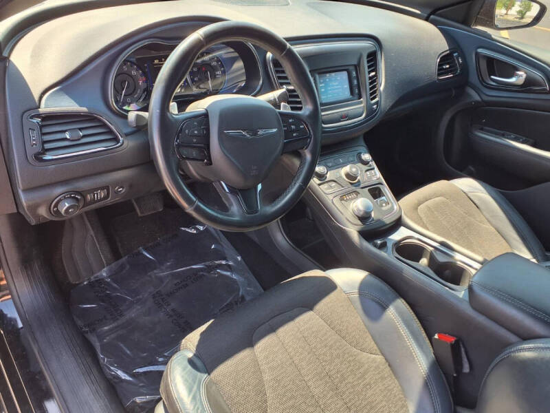 2015 Chrysler 200 S