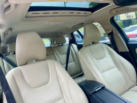 2017 Volvo V60 T5 Premier