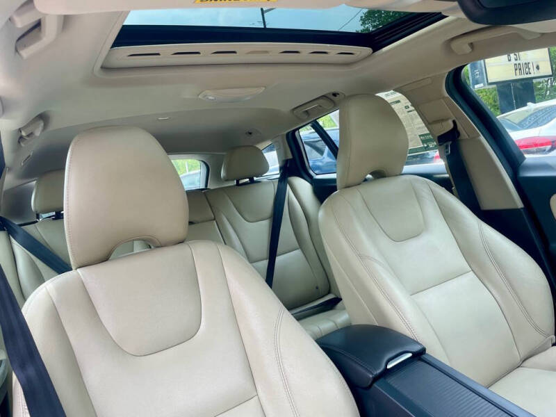 2017 Volvo V60 T5 Premier