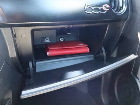 2017 FIAT 500e