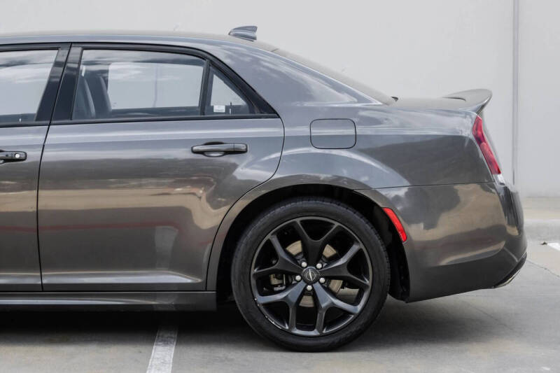 2021 Chrysler 300 S V6