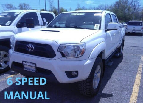 2015 Toyota Tacoma for sale at CTCG AUTOMOTIVE in South Amboy NJ