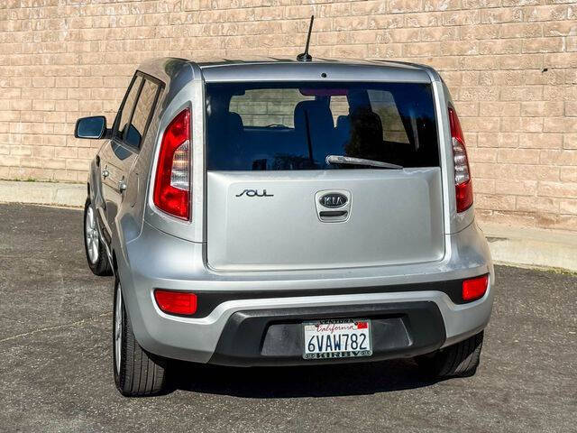 2012 Kia Soul +