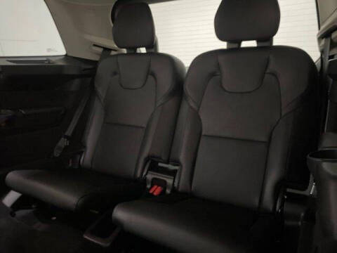 2025 Volvo XC90 B5 Core Bright Theme