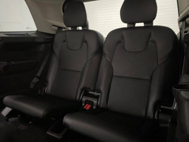2025 Volvo XC90 B5 Core Bright Theme