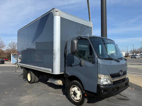 2020 Hino 195
