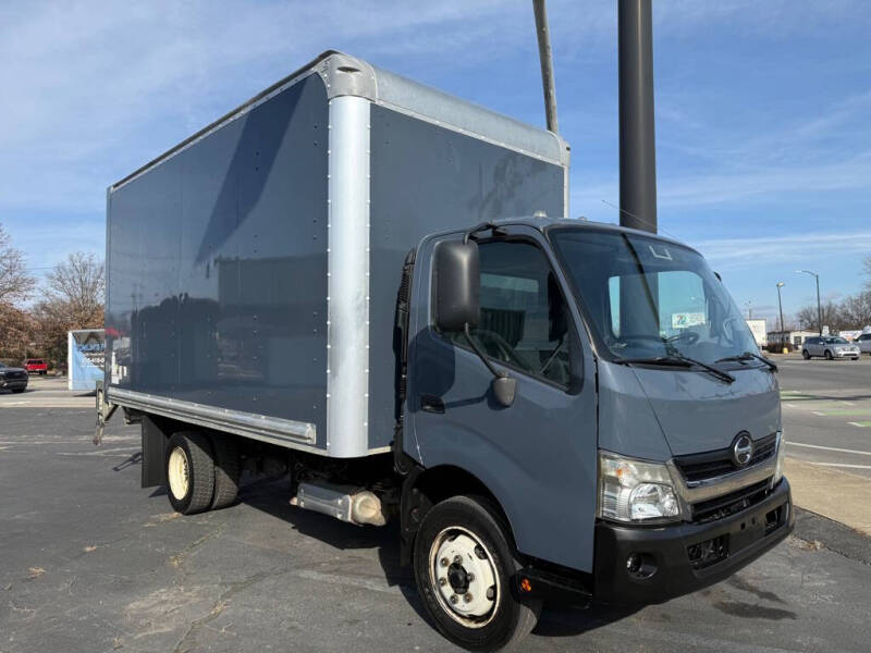 2020 Hino 195