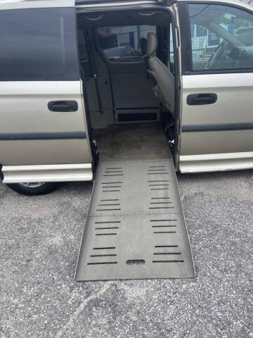 2005 Dodge Grand Caravan SE