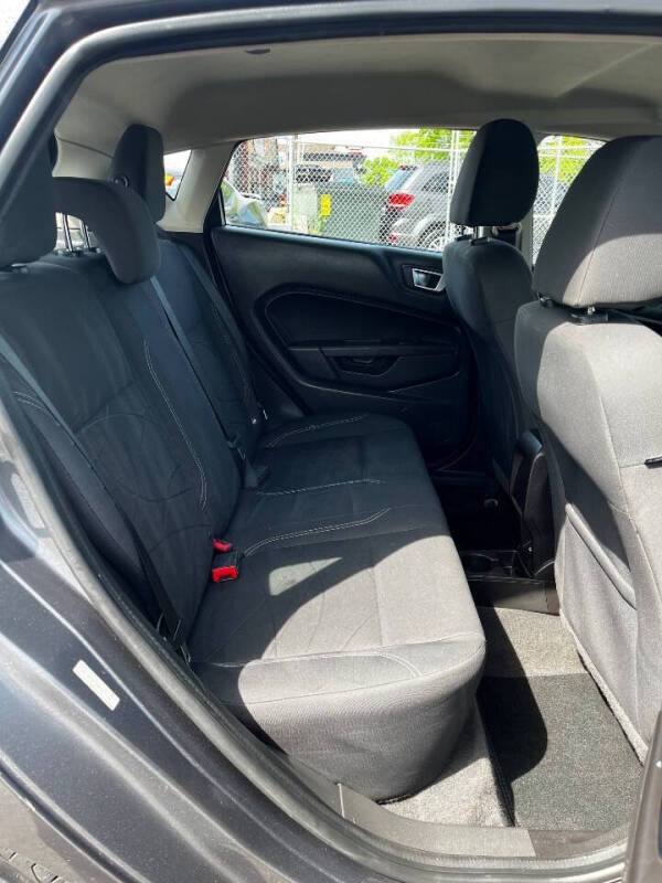 2014 Ford Fiesta SE