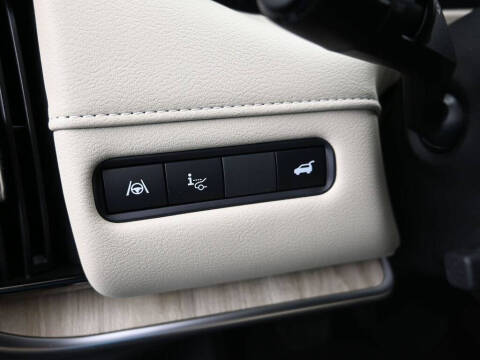 2025 Nissan Armada Platinum