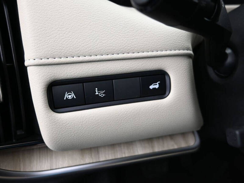 2025 Nissan Armada Platinum