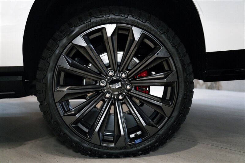 2025 Cadillac Escalade-V ESV