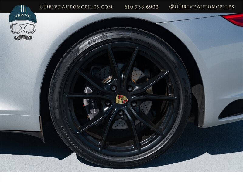 2017 Porsche 911 Carrera
