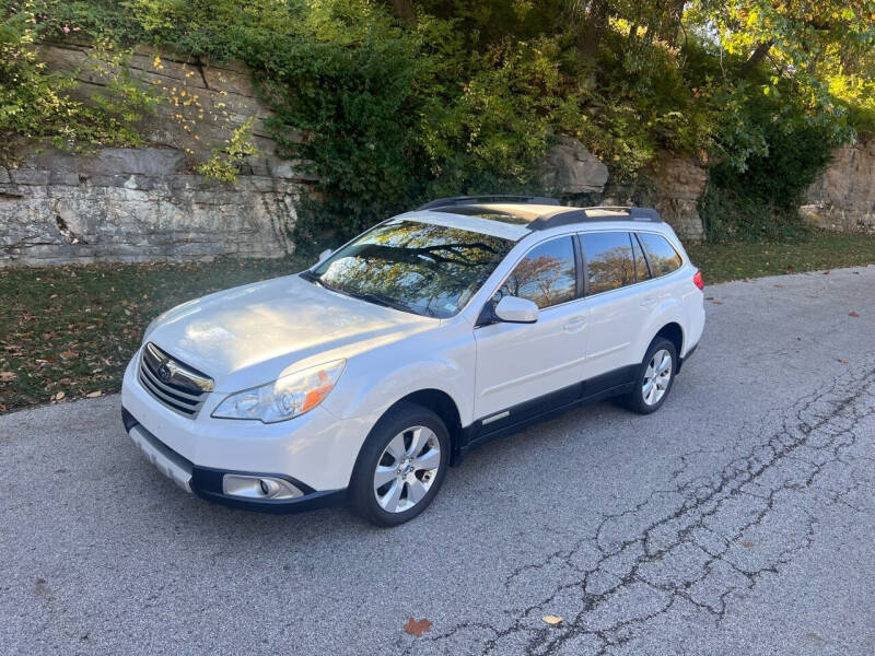 2012 Subaru Outback for sale at Bogie's Motors in Saint Louis MO