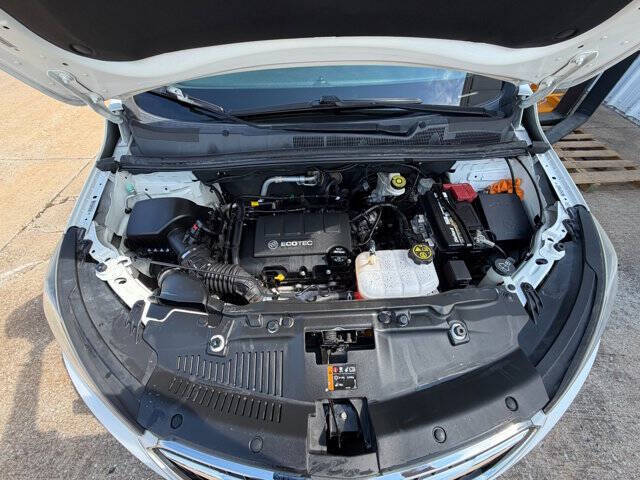 White 2017 Buick Encore Preferred AWD Preferred 4dr Crossover 26