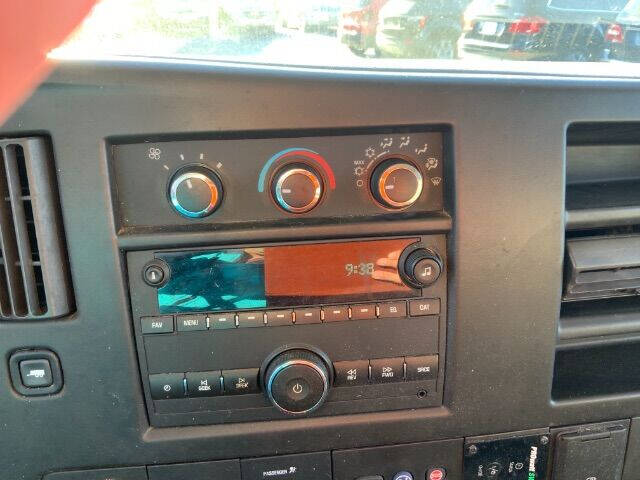 2017 Chevrolet Express 2500