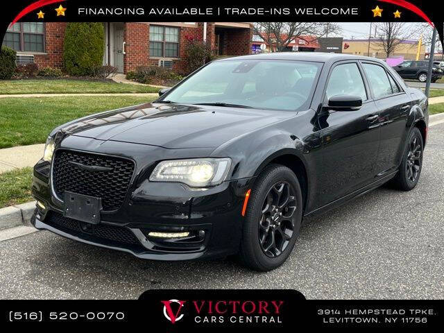 2023 Chrysler 300 Touring L