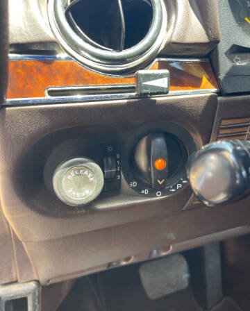 1985 Mercedes-Benz 380-Class 380 SL