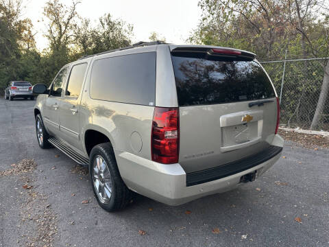 2014 Chevrolet Suburban LT
