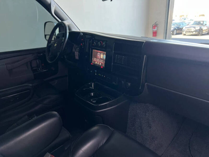 2021 Chevrolet Express LS 3500