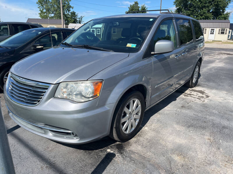 2015 Chrysler Town and Country for sale at HEDGES USED CARS in Carleton MI