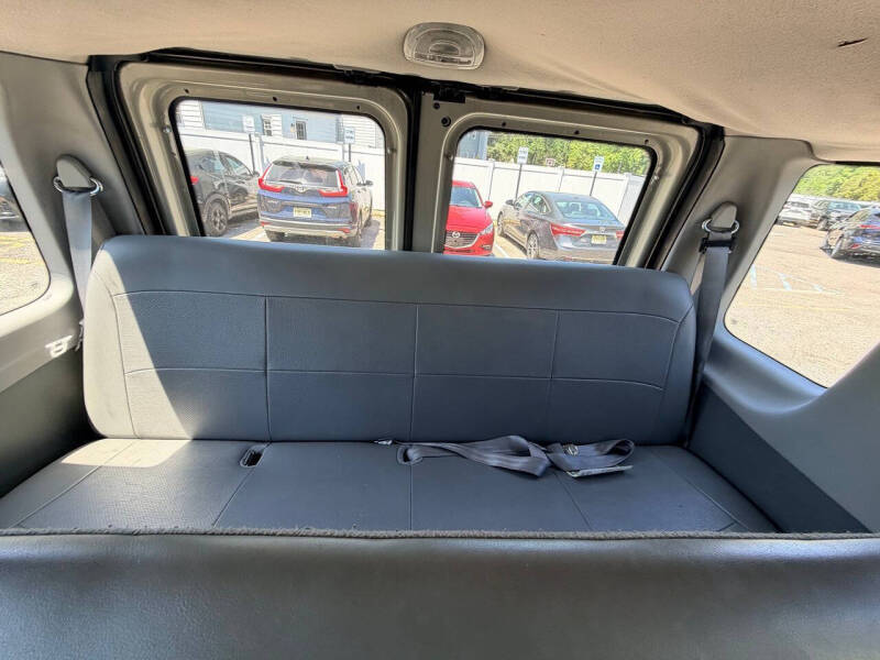 2006 Ford E-Series E-350 SD XL