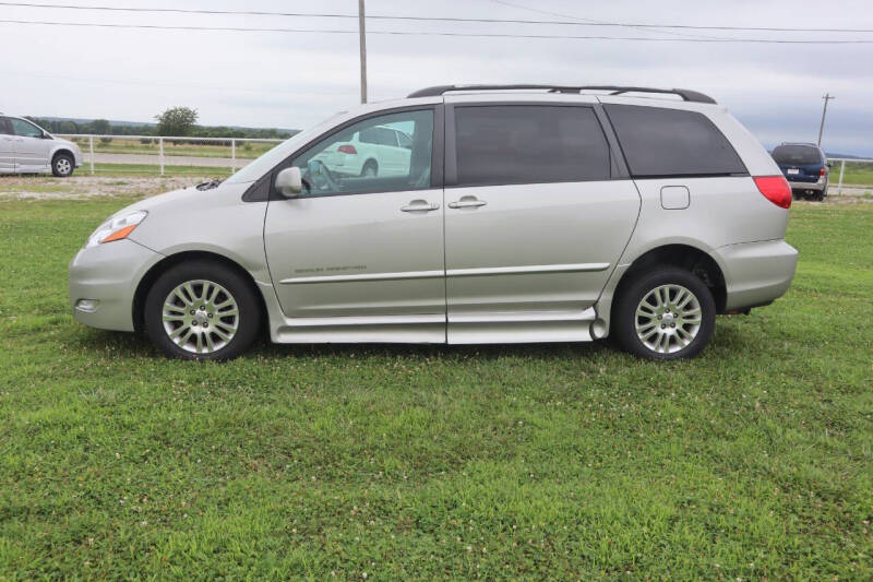 2008 Toyota Sienna XLE