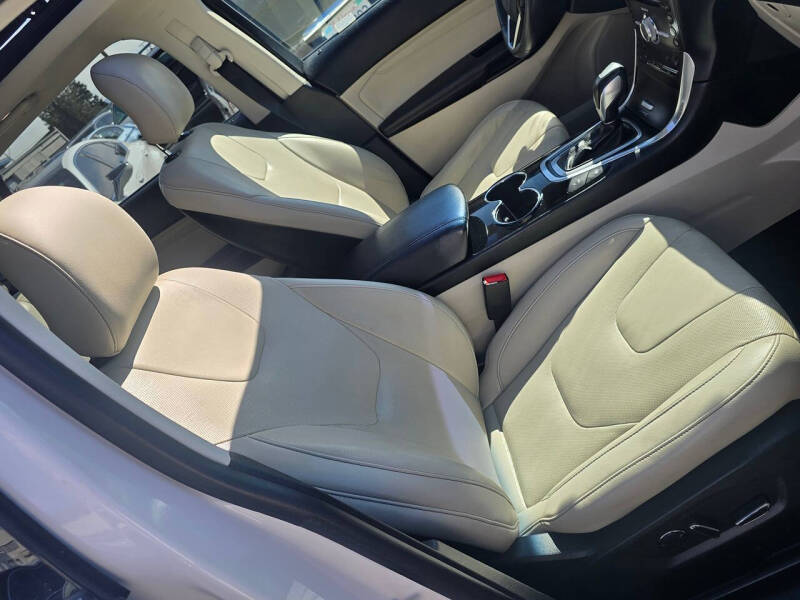 2017 Ford Edge Titanium
