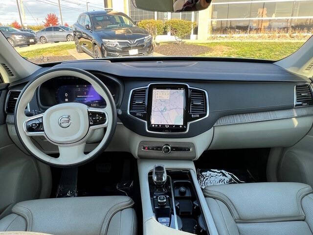 2023 Volvo XC90 Recharge T8 Ultimate Bright Theme 6P