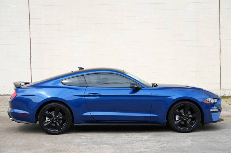 2022 Ford Mustang EcoBoost