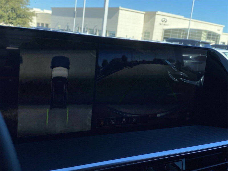 2025 Infiniti QX80 Sensory