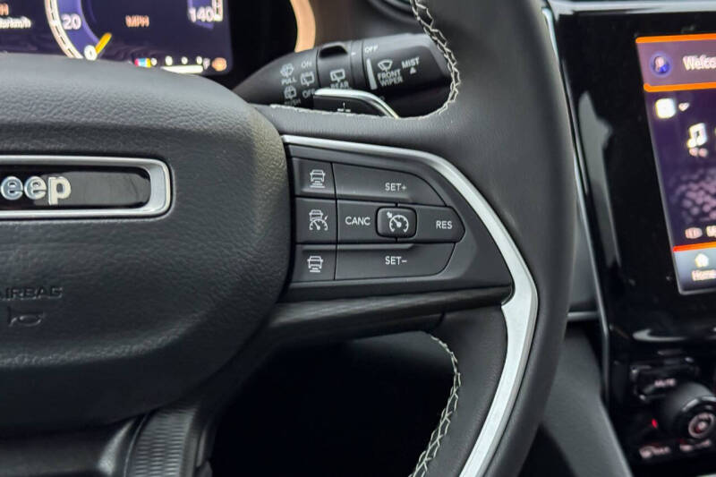 2024 Jeep Grand Cherokee L Laredo X