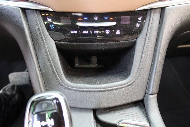 2017 Cadillac XT5 Platinum