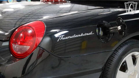 2002 Ford Thunderbird Deluxe