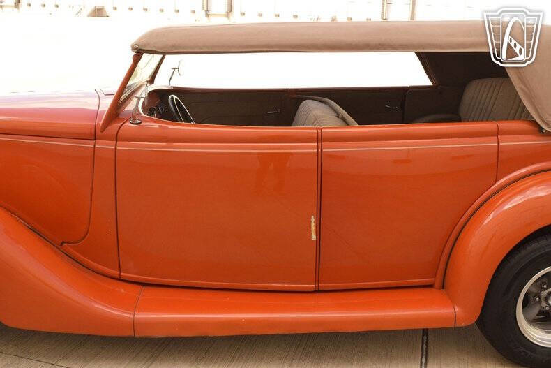 1935 Ford Phaeton