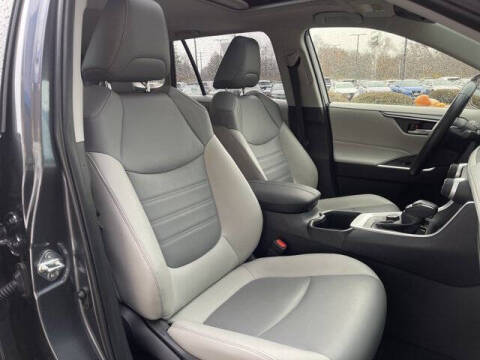 2024 Toyota RAV4 Hybrid XLE Premium