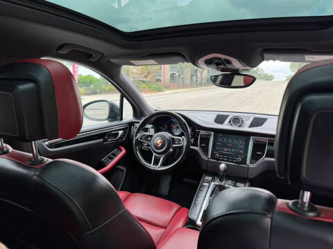 2017 Porsche Macan S