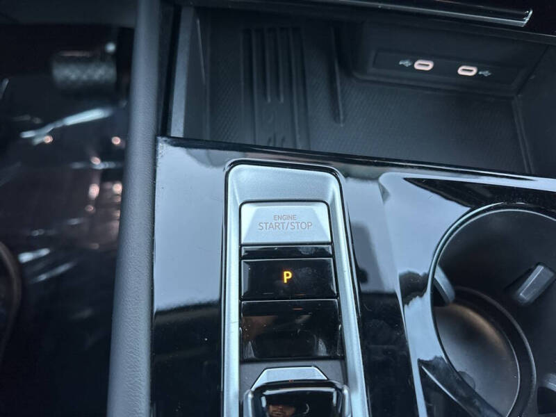 2025 Volkswagen Atlas Cross Sport SE