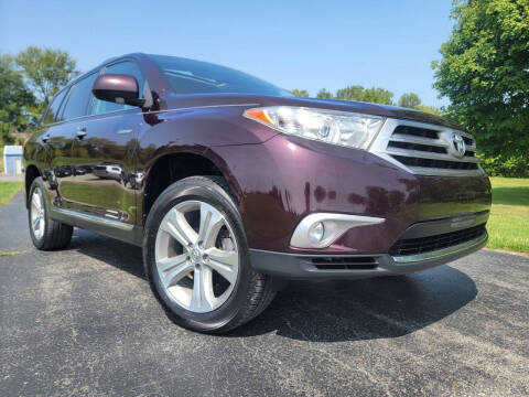 2013 Toyota Highlander for sale at Sinclair Auto Inc. in Pendleton IN